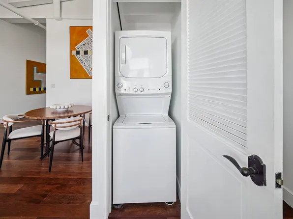 300 Communipaw Avenue image 30 of 43