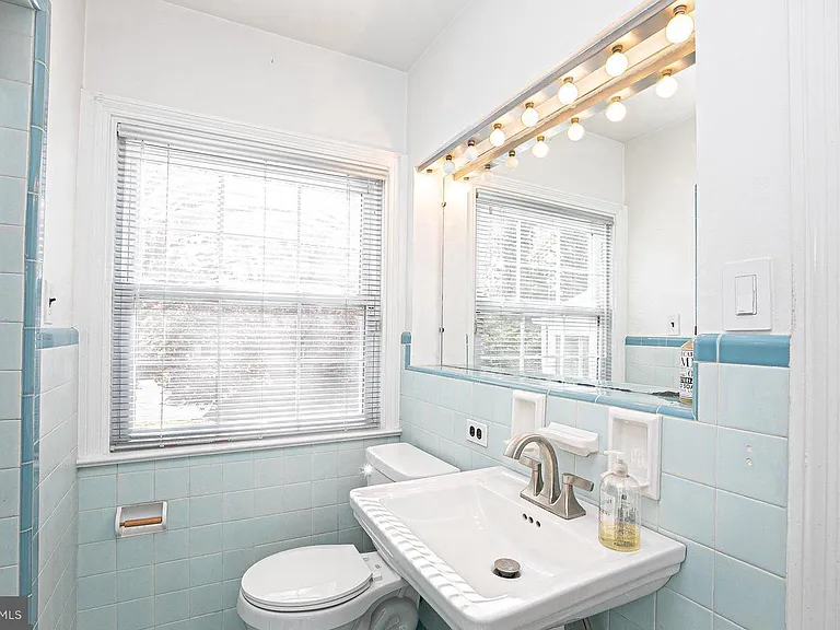 526 Williams Rd — Photo 14
