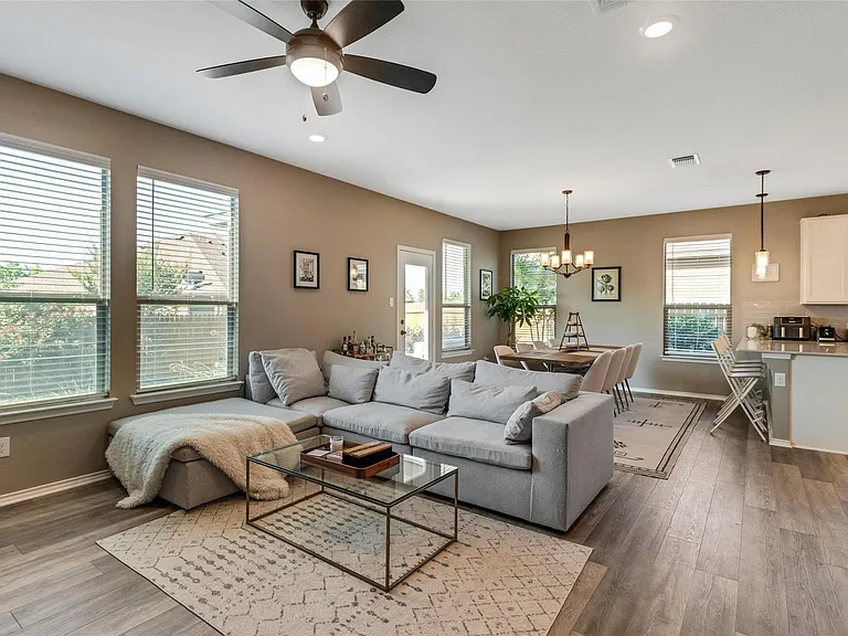 402 Thunder Valley Trl — Photo 6