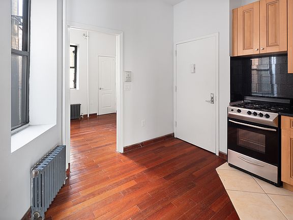 4th image of 495 9th Ave APT 3B