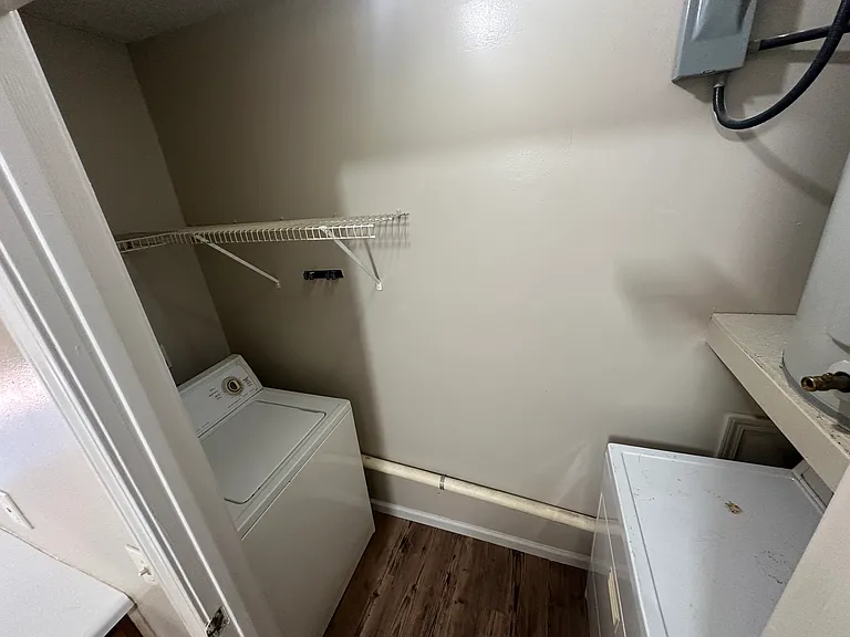 83 Lee Road 2060 — Photo 14