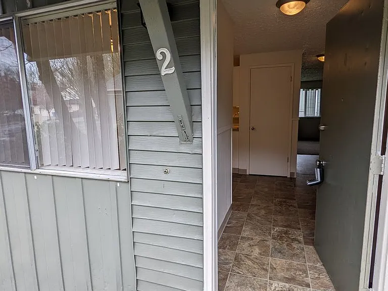 Royal Crest Townhomes — Photo 38