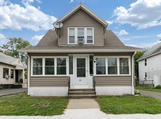 37 Parkside St, Springfield, MA 01104