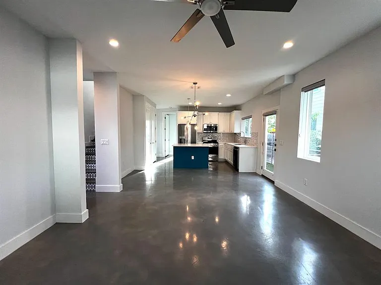 1404 Marcus Pl #2 — Photo 7