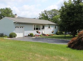 2 Cranbrook Ave, Hillsborough, NJ