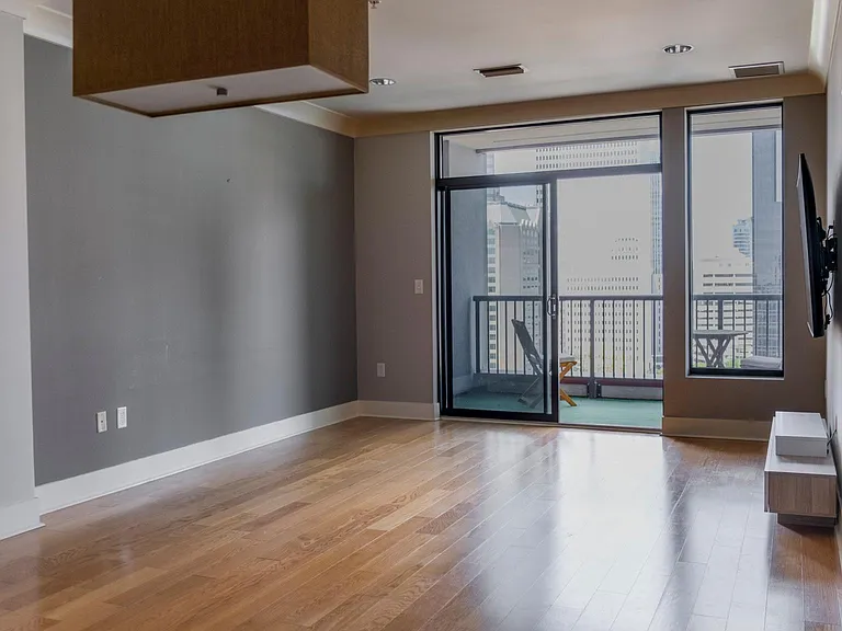 222 S Caldwell St #1607 — Photo 5