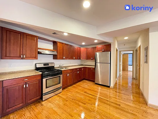 Rented by Koriny NYC LLC | media 14