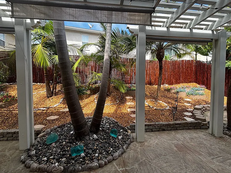 634 Compass Ct — Photo 24