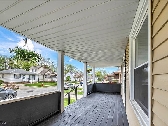 5th image of 10119 Manoa Ave
