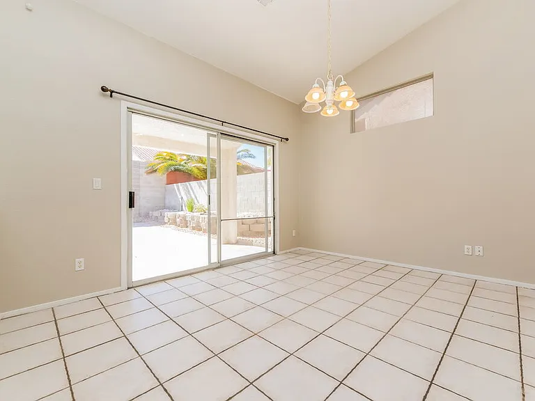607 Park Landing Ct — Photo 5