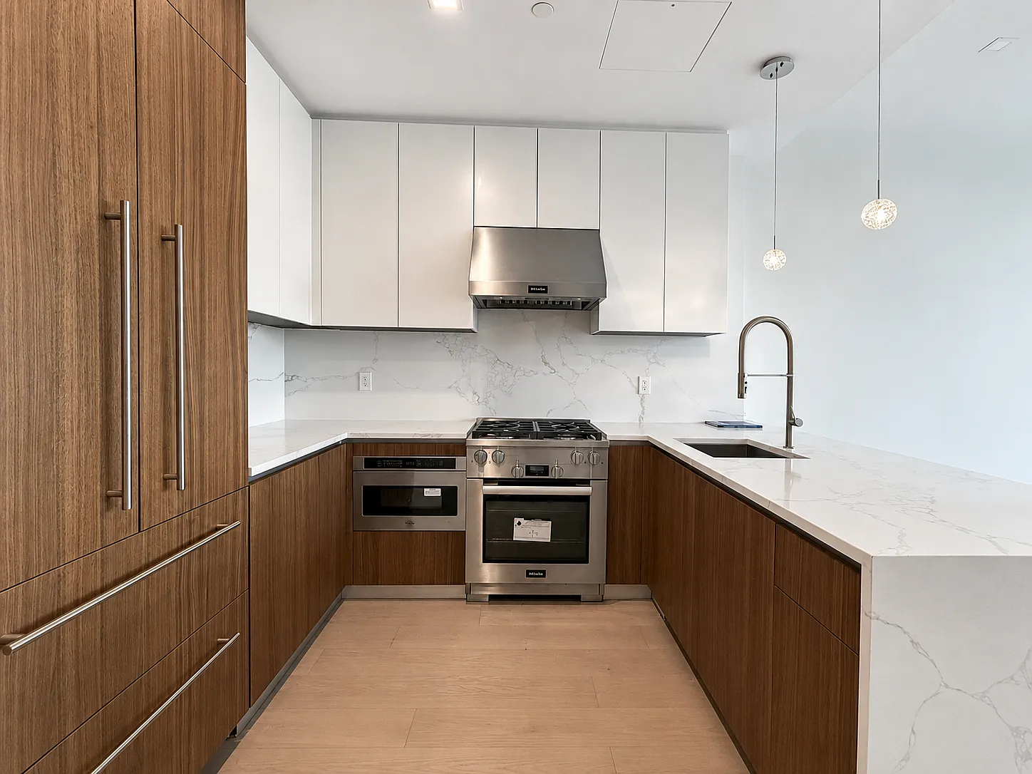 1 bed, 609 sqft, $3,500 — Photo 4