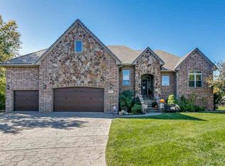 607 18th Fairway, Andover, KS 67002