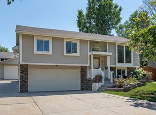 12665 Crown Point Ave, Omaha, NE 68164