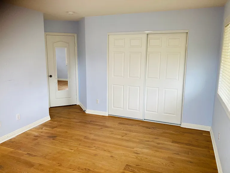1st Bedroom.