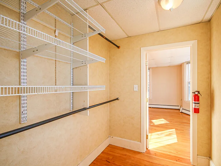 29 Saint Lawrence St #2 — Photo 36