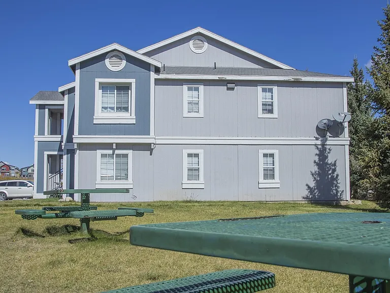 Blue River Apartments — Photo 19