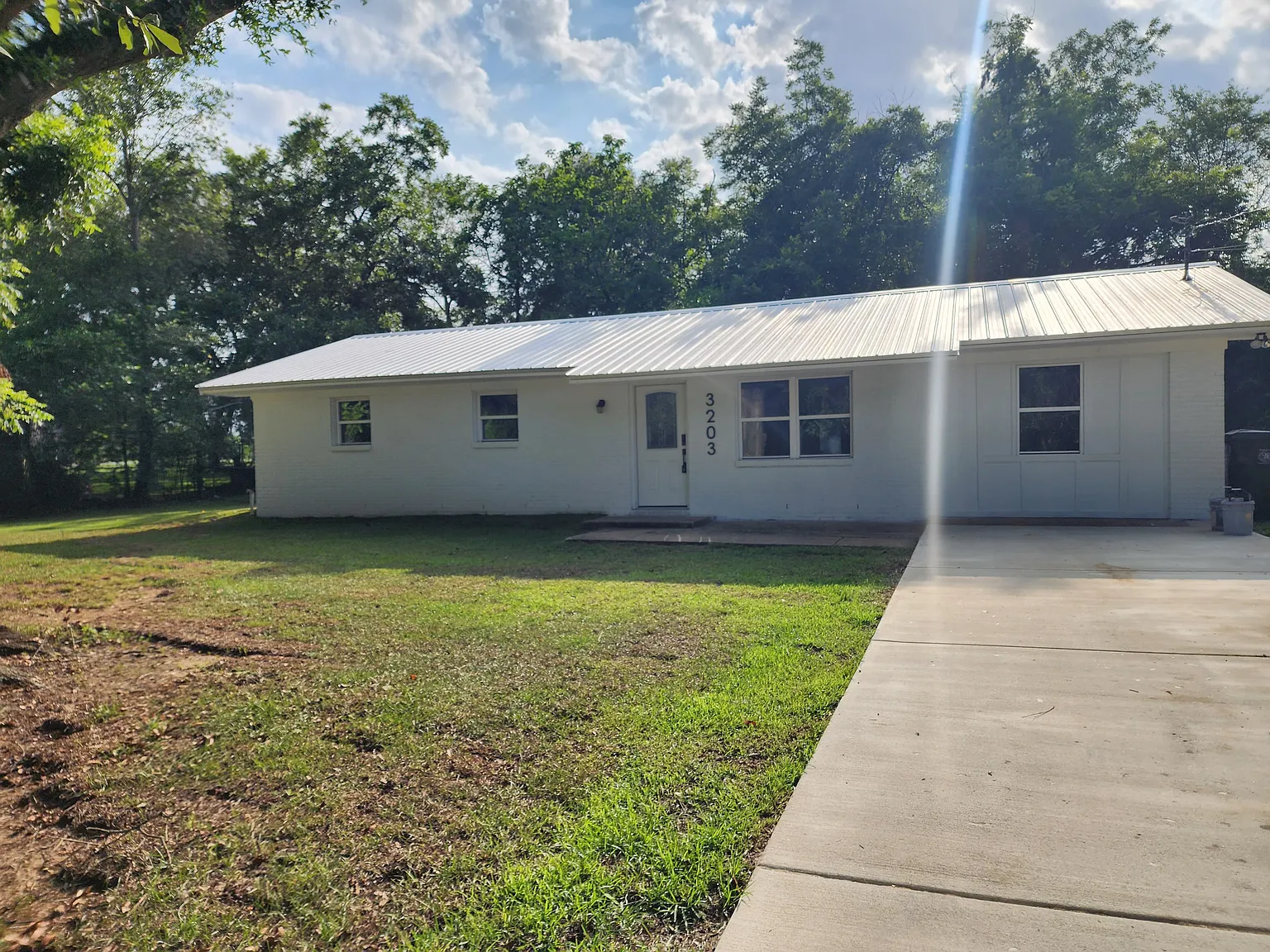 3203 Cathy Lou Rd — Photo 1
