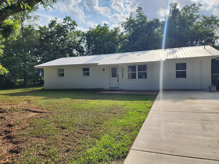 3203 Cathy Lou Rd — Photo 1
