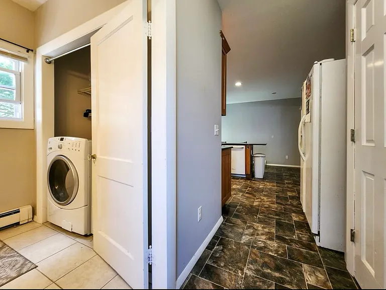 44 Washburn St — Photo 10