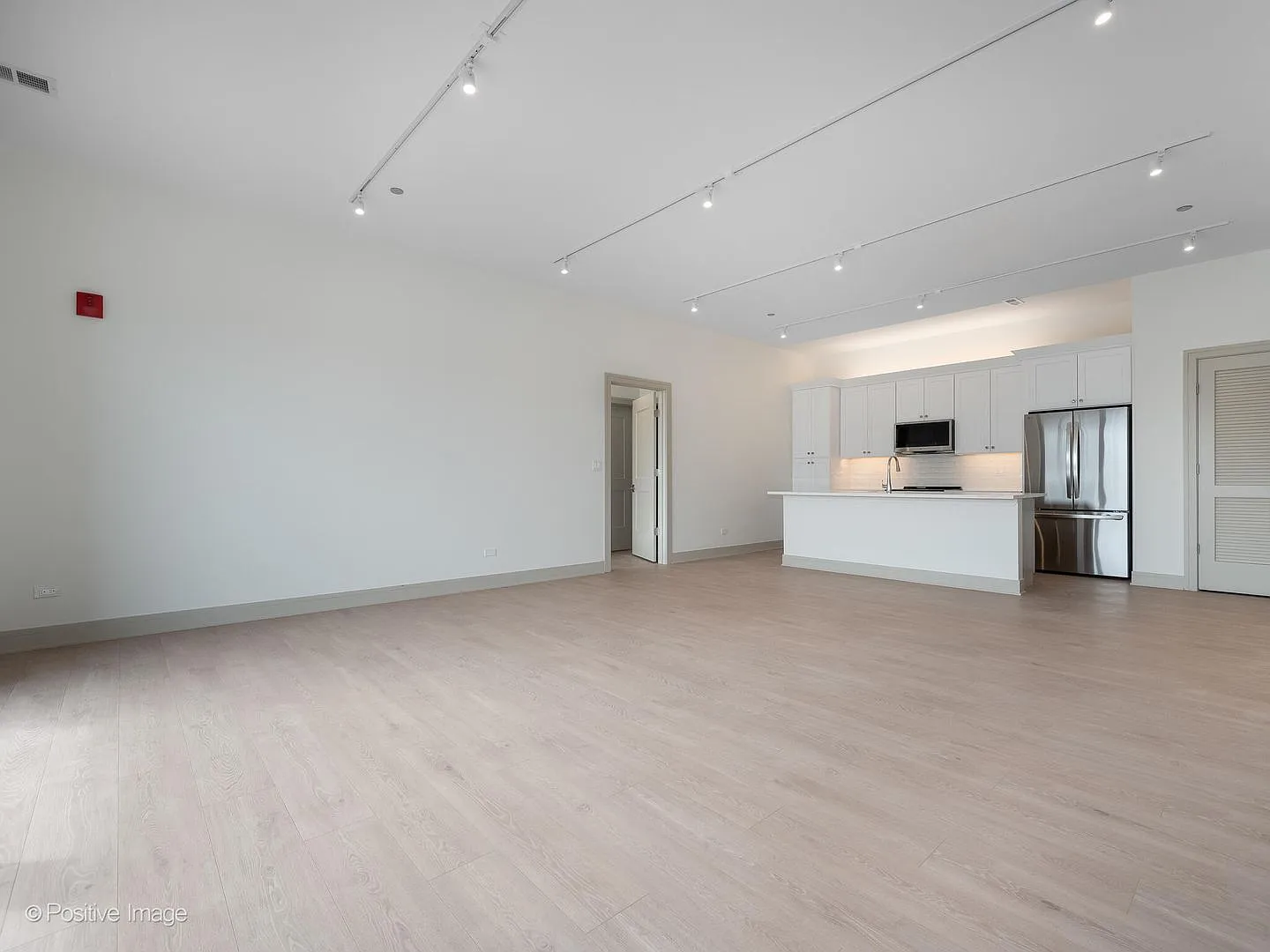 2025 New Construction Luxury Living in the Heart of Lakeview Available November 4th! — Photo 2