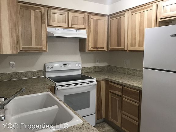 4th image of 6908 NE 124th Ave APT A