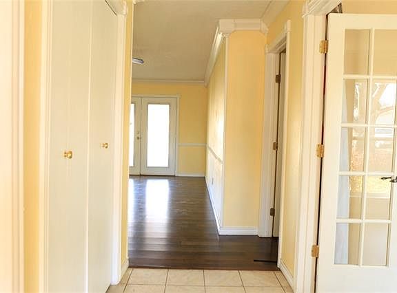 4th image of 6013 Hillcrest Dr