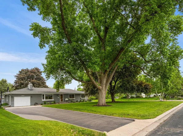 2500 Overlook Dr, Bloomington, MN 55431