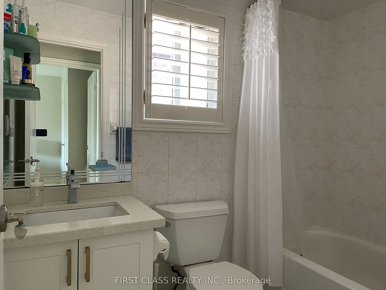 4 bed, $3,500 — Photo 3