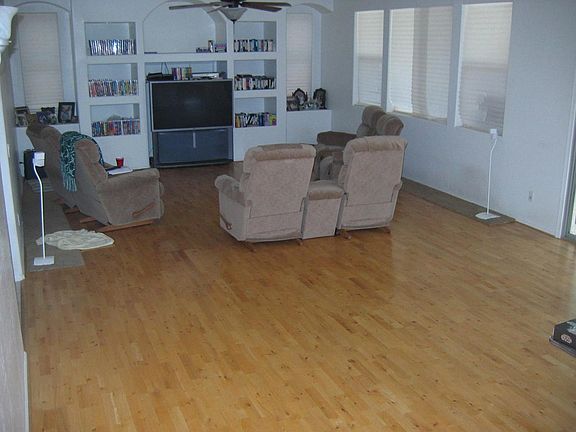 3rd image of 7716 W WOOD Street