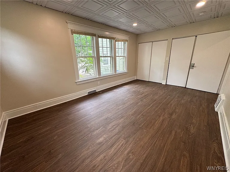 95 W Humboldt Pkwy #A — Photo 10