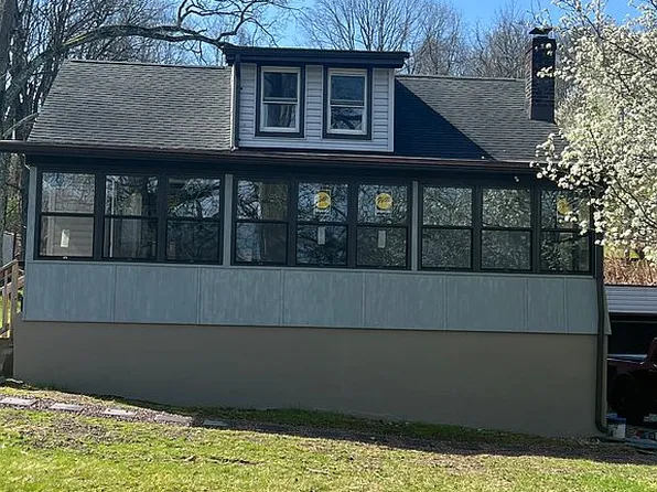 739 State Route 130, Trafford, PA 15085