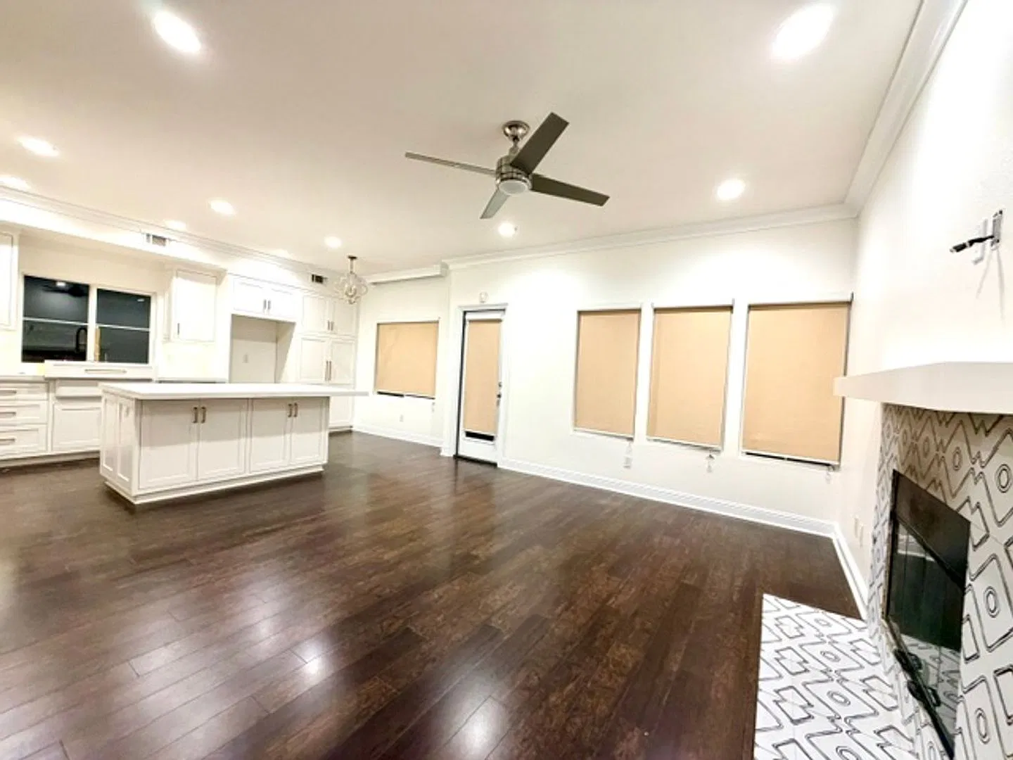 Luxury Coastal Living, Beautifully Updated 3-Bedroom Home in Huntington Beach — Photo 3