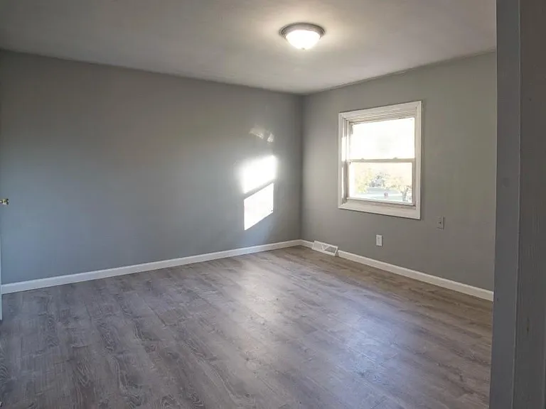 1399 Barlow Rd #1 — Photo 8