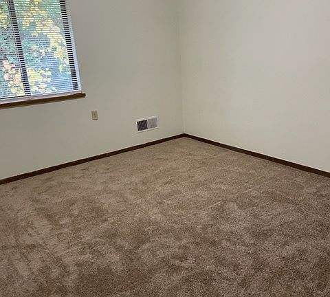 5th image of N114W16080 Sylvan Cir APT 202