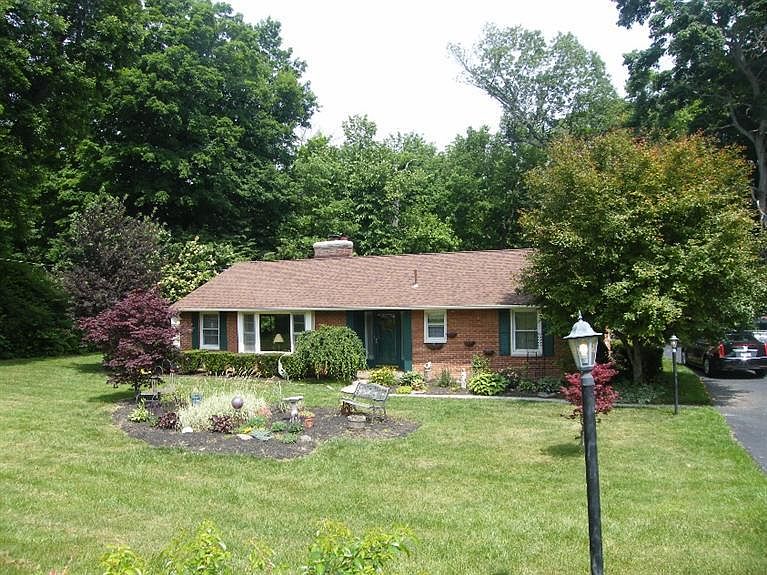 1st image of 4413 Hoffman Dr