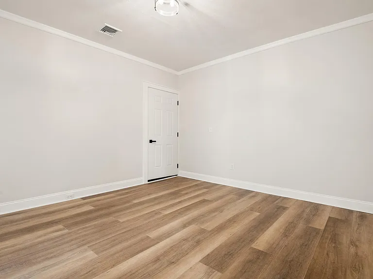 10-14 S Decatur St #12B — Photo 5