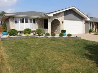 8432 S 78th Ave, Bridgeview, IL 60455