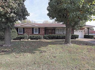 714 S A St, Farmington, MO 63640
