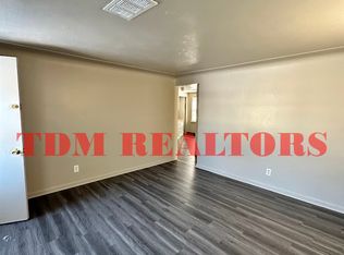 2104 Kenneth St #4, Burton, MI 48529