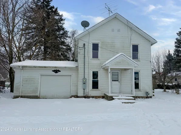 122 E 3rd St, Perry, MI 48872