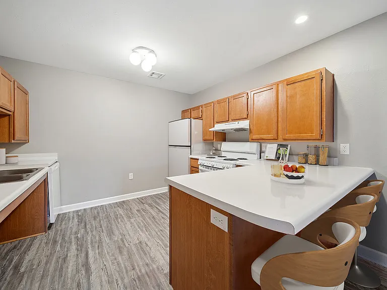 East Oaks Senior Living — Photo 5