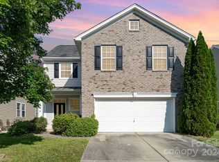 3367 Streamside Dr, Davidson, NC 28036