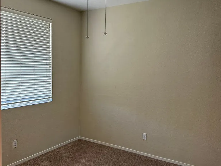 675 Bridgeford Dr — Photo 16