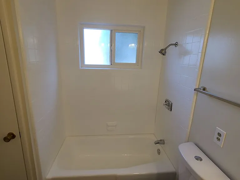 642 Spokane St — Photo 9