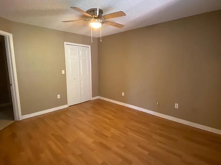 5028 Park Central Dr #2131 — Photo 10