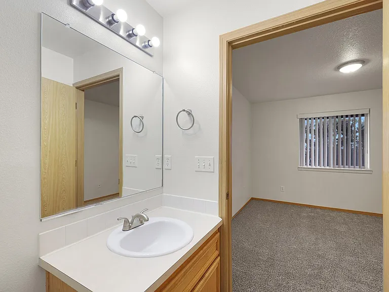 Andrea Place Apartments — Photo 22
