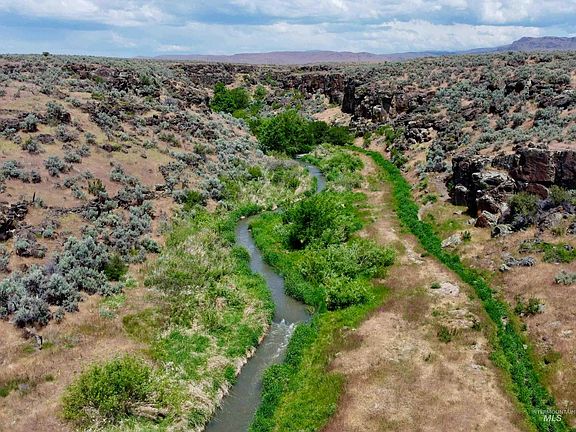 4th image of Canyon Creek Rd