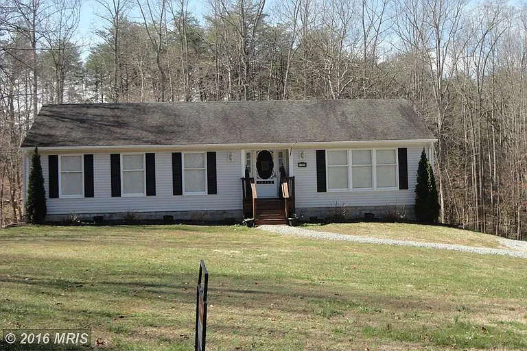 10908 Carlton Dr photo 1