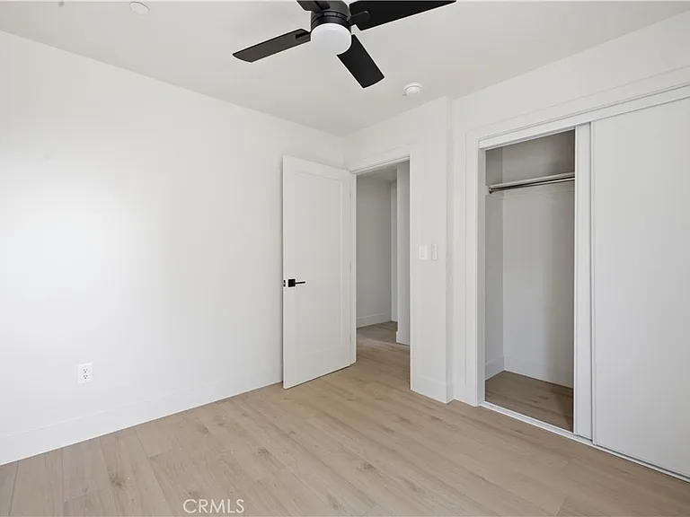 2032 W 88th St — Photo 16