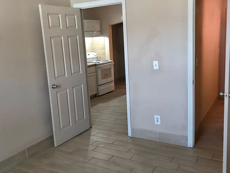 3419 Sealy St — Photo 16